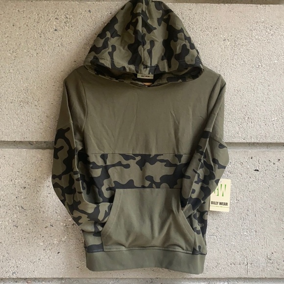 NWT Camo Youth Hoody Size M(12) - Picture 1 of 7